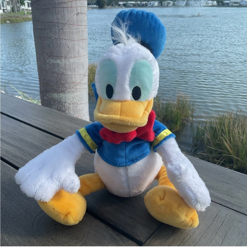 Disney Plush Donald The Duck Stuffed Disney World